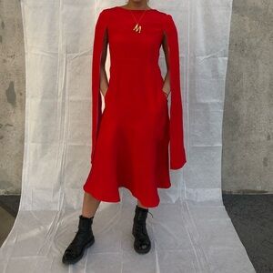 Calvin Klein RUNWAY 100% Silk Red Cape-Sleeve Midi Dress